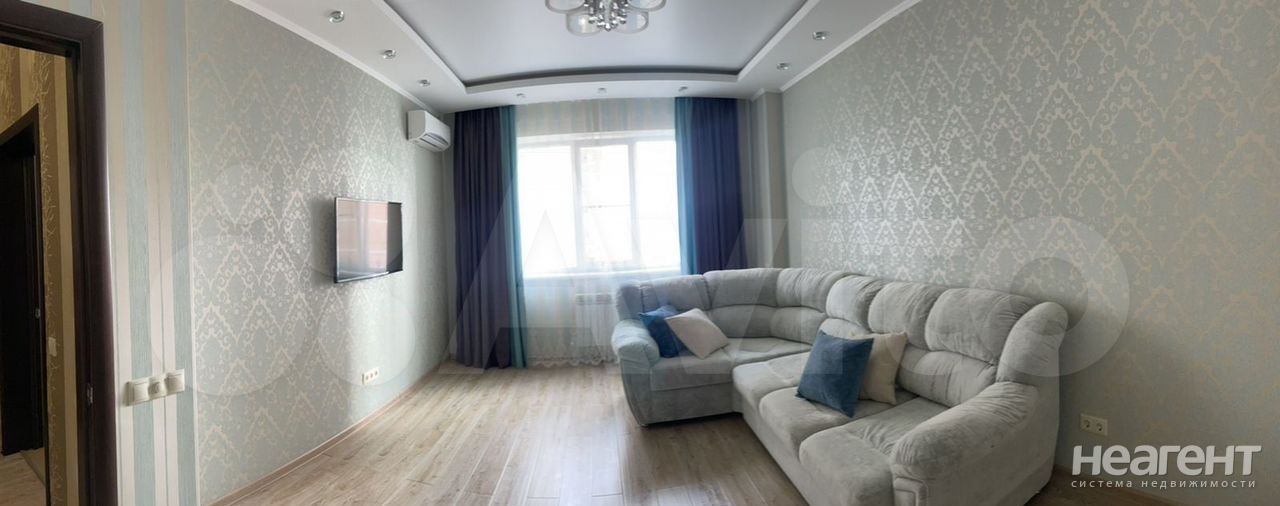 Сдается 2-х комнатная квартира, 75 м²