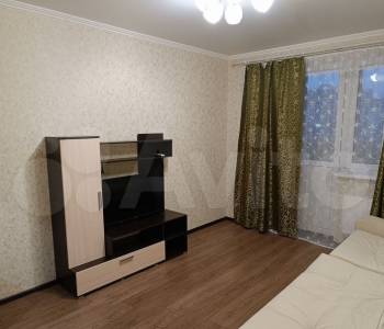 Сдается Многокомнатная квартира, 80 м²