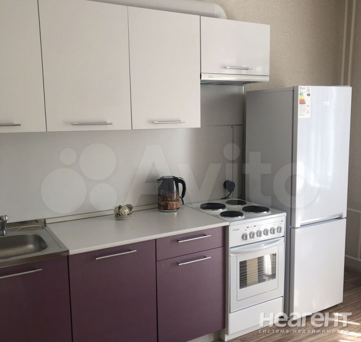 Продается 1-комнатная квартира, 40 м²