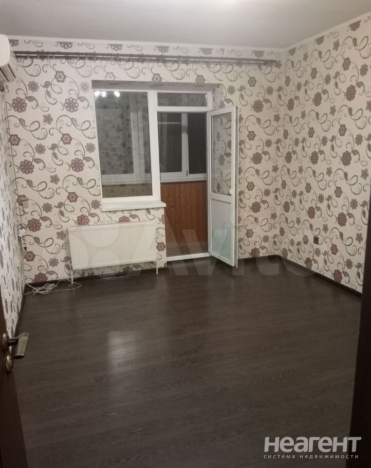 Продается 1-комнатная квартира, 27 м²