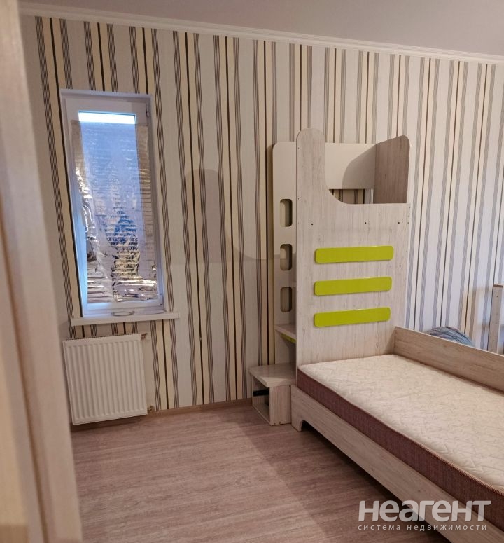 Сдается 1-комнатная квартира, 40 м²