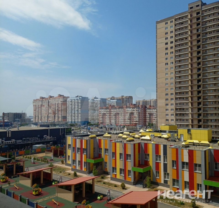 Продается 1-комнатная квартира, 43 м²