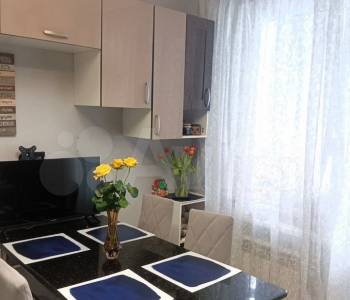 Продается Многокомнатная квартира, 109 м²