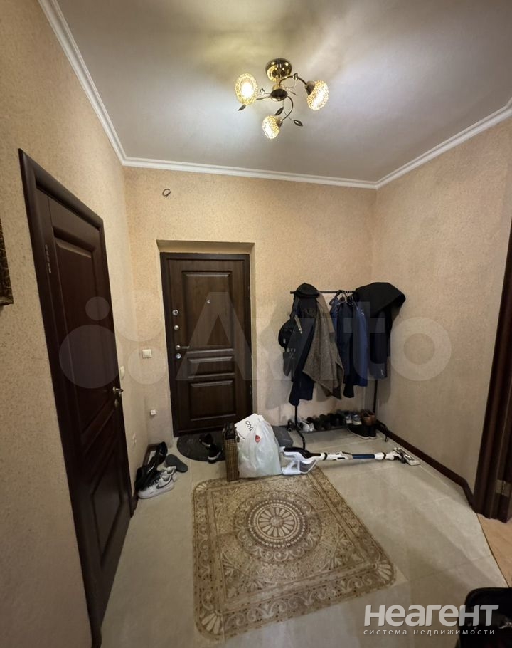 Продается 1-комнатная квартира, 48,9 м²