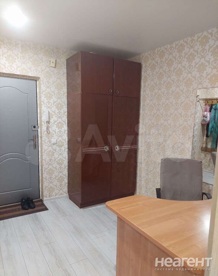 Сдается 1-комнатная квартира, 42 м²