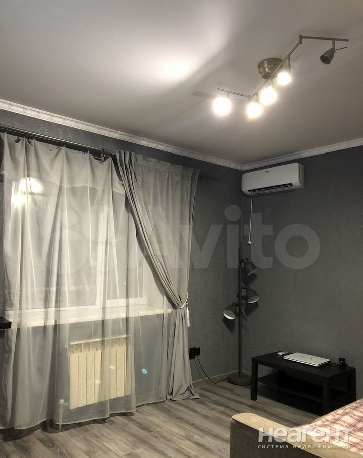 Продается 1-комнатная квартира, 38 м²