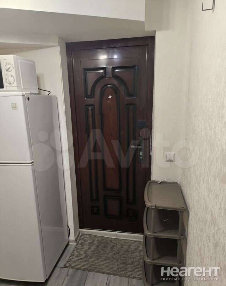 Продается 1-комнатная квартира, 18 м²