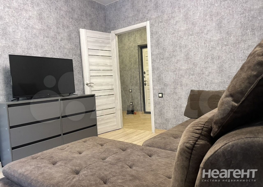 Продается 1-комнатная квартира, 35,6 м²