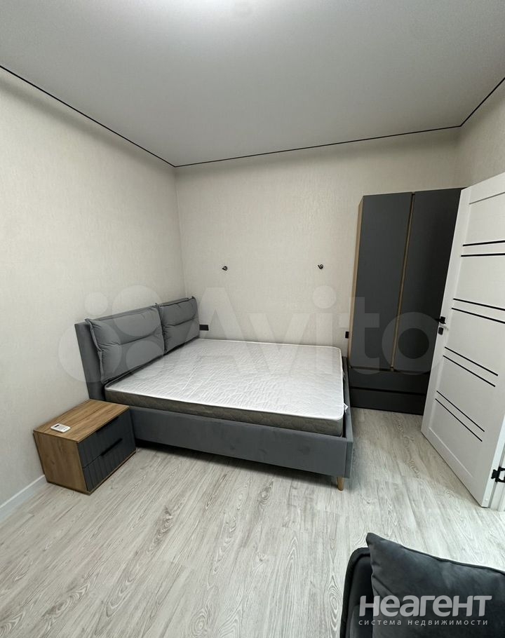 Сдается 1-комнатная квартира, 45 м²