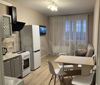 Сдается Многокомнатная квартира, 65 м²