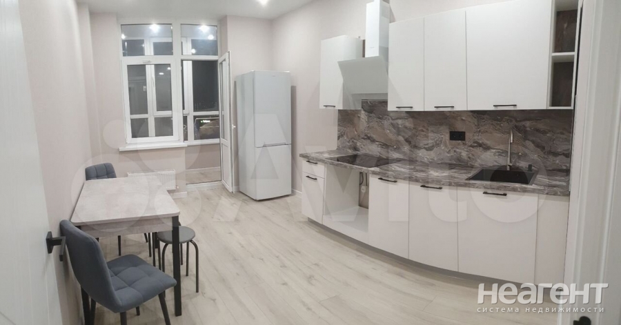 Сдается 1-комнатная квартира, 42,5 м²