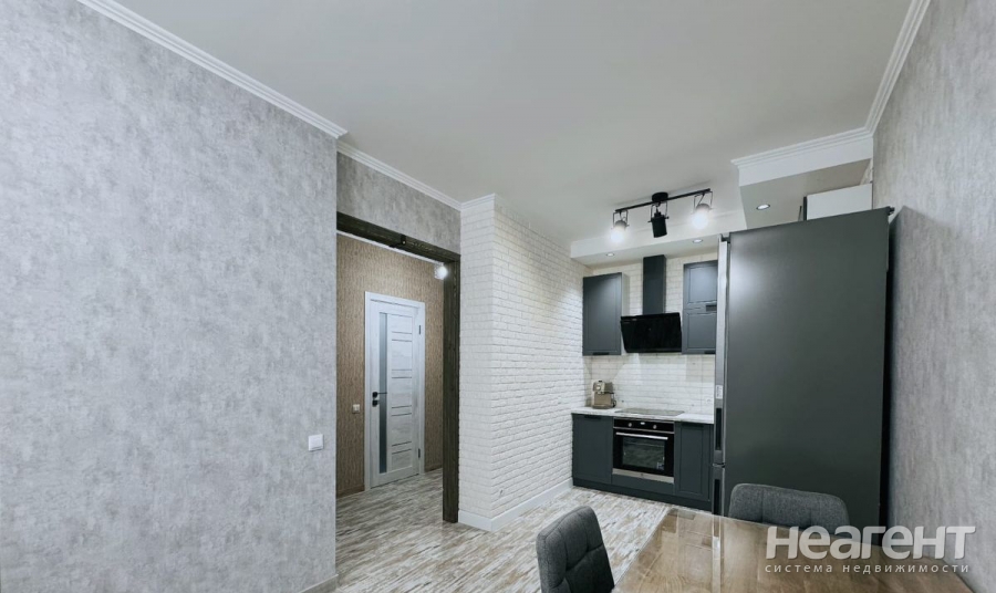 Продается 1-комнатная квартира, 41,4 м²