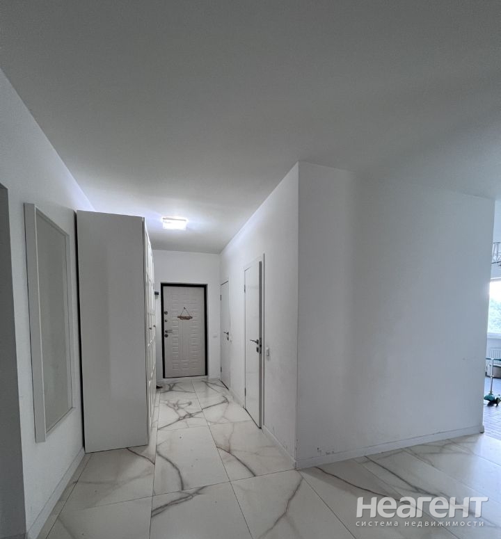 Продается 3-х комнатная квартира, 90 м²