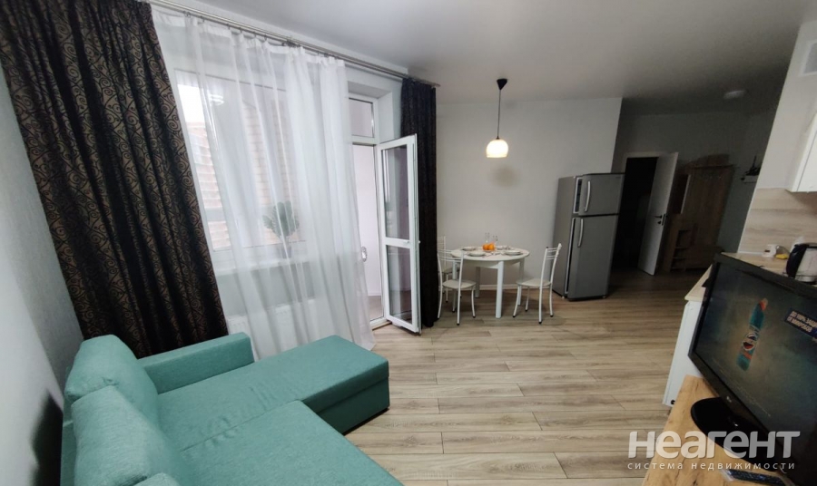 Сдается 1-комнатная квартира, 49,9 м²