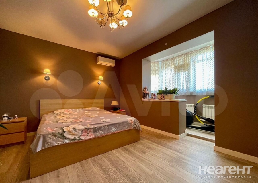 Продается 3-х комнатная квартира, 100 м²