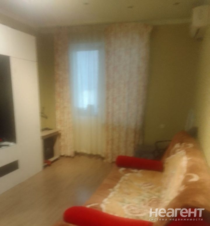 Продается 1-комнатная квартира, 34 м²