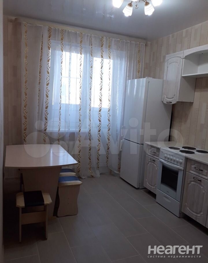 Сдается 1-комнатная квартира, 40 м²