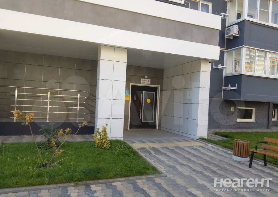 Сдается 1-комнатная квартира, 40 м²