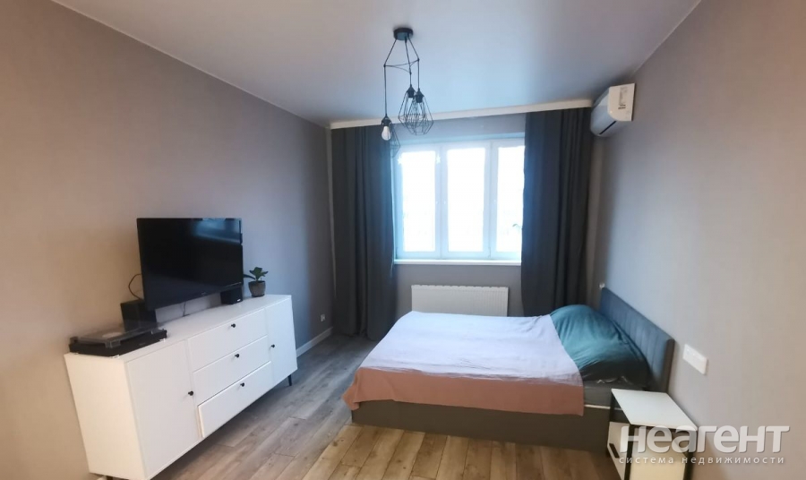 Продается 1-комнатная квартира, 39 м²