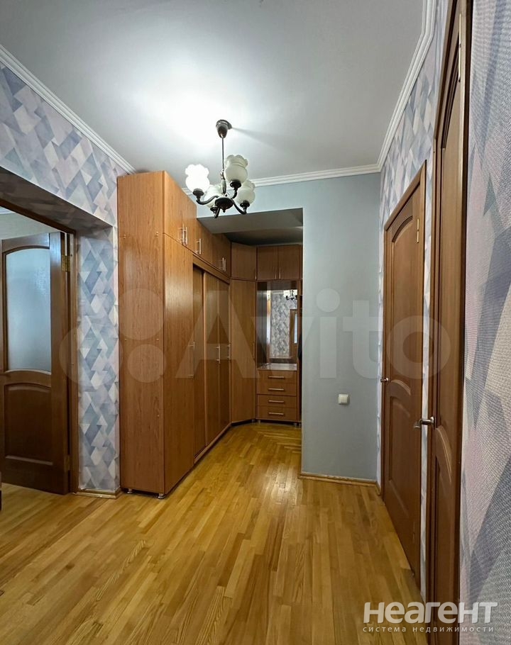 Продается 1-комнатная квартира, 49 м²