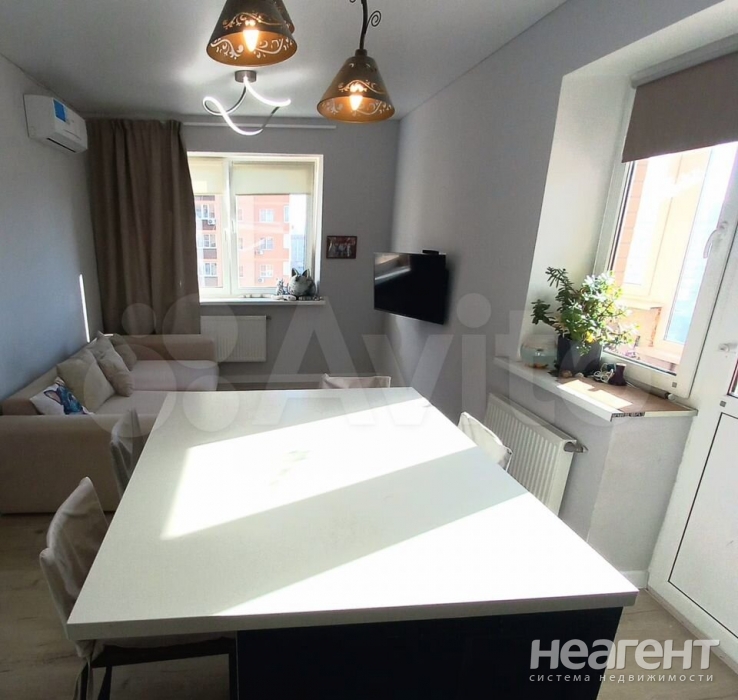 Продается 3-х комнатная квартира, 98 м²