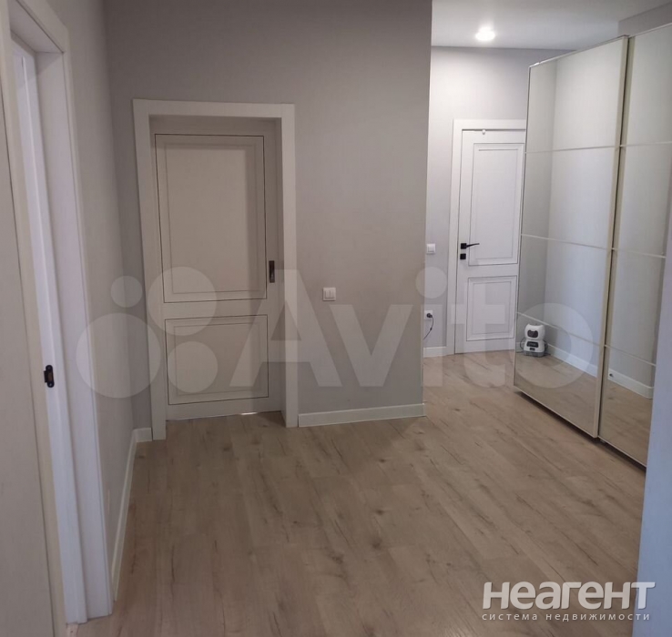 Продается 3-х комнатная квартира, 98 м²