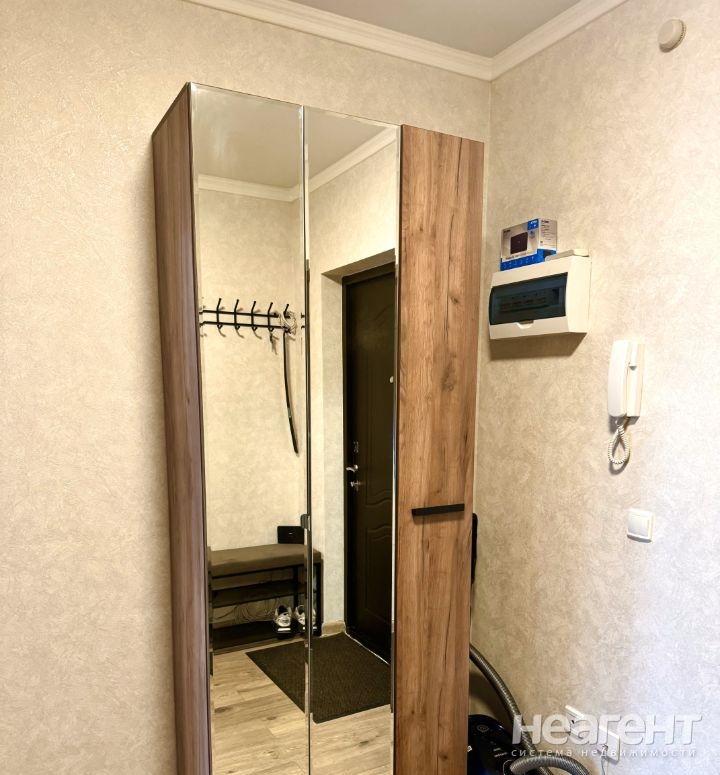 Сдается 1-комнатная квартира, 32,3 м²