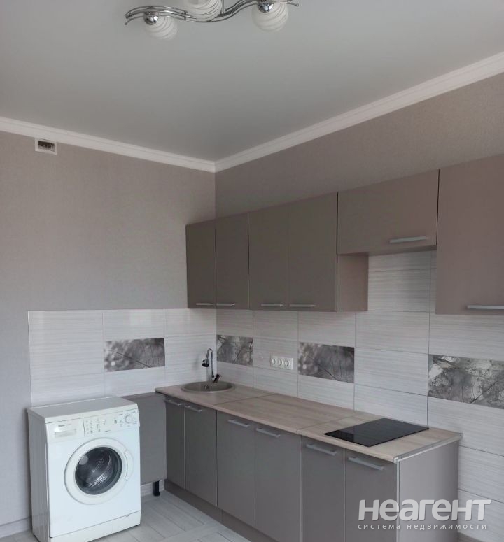 Сдается 1-комнатная квартира, 40,6 м²