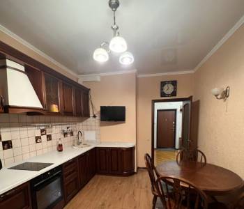 Сдается 1-комнатная квартира, 47,5 м²