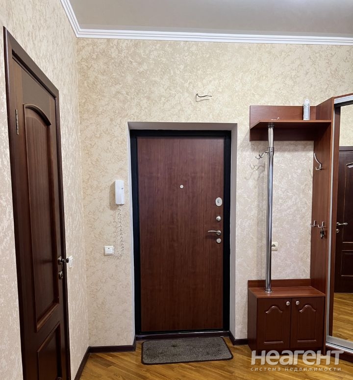 Сдается 1-комнатная квартира, 47,5 м²