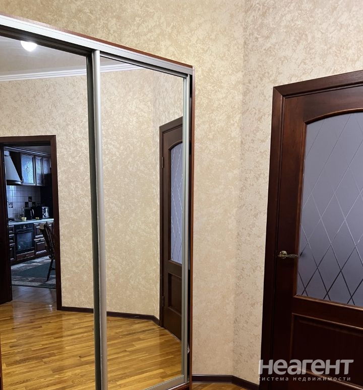 Сдается 1-комнатная квартира, 47,5 м²