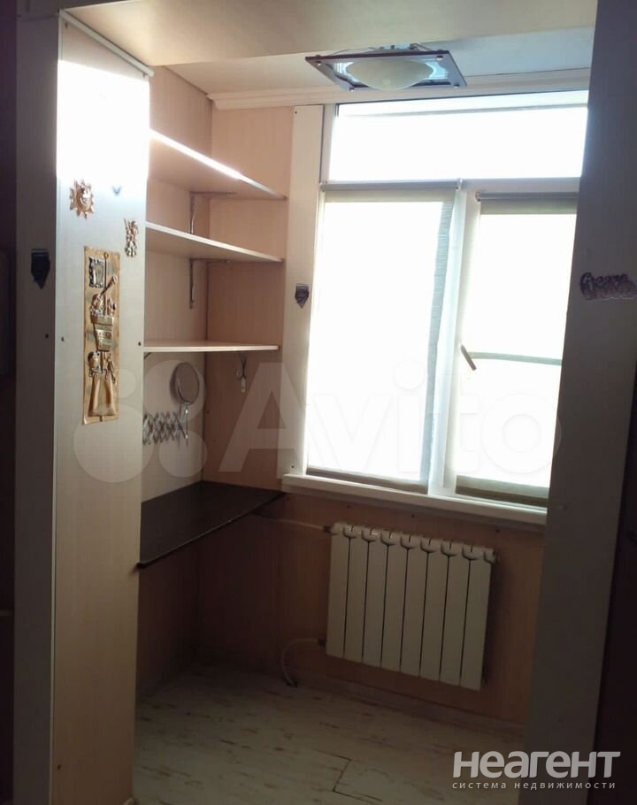 Продается Многокомнатная квартира, 81 м²