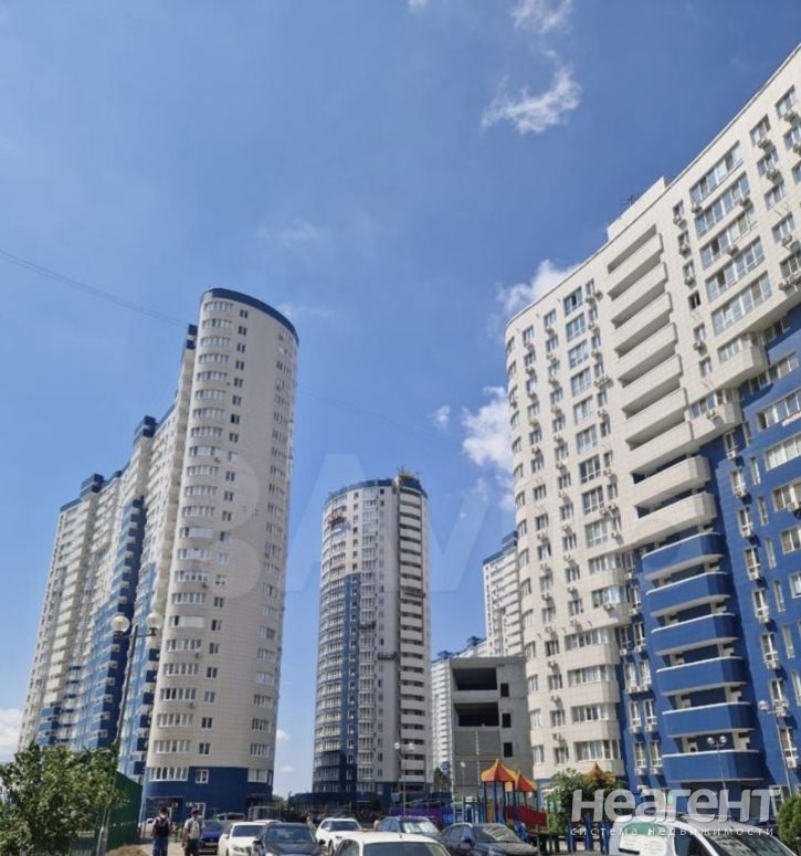 Продается 1-комнатная квартира, 39,7 м²