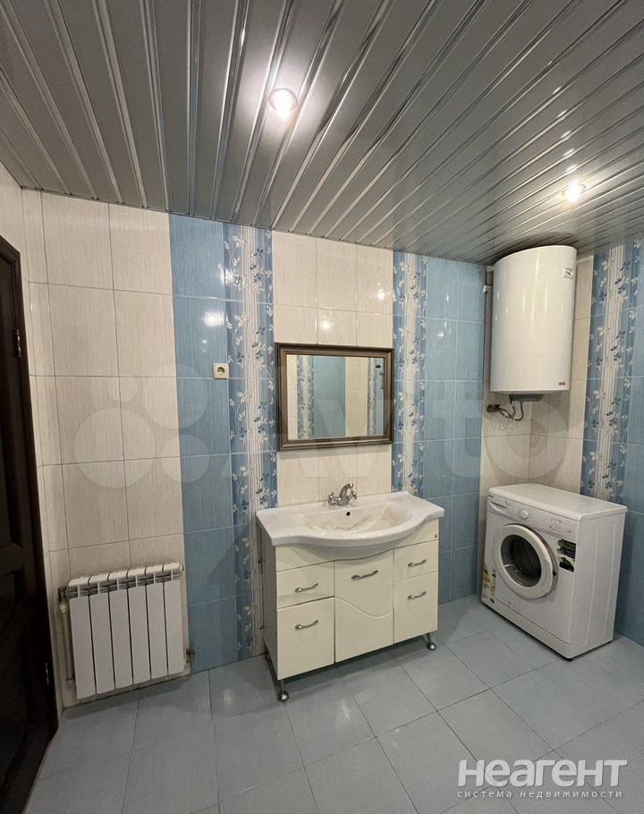 Сдается 2-х комнатная квартира, 80 м²