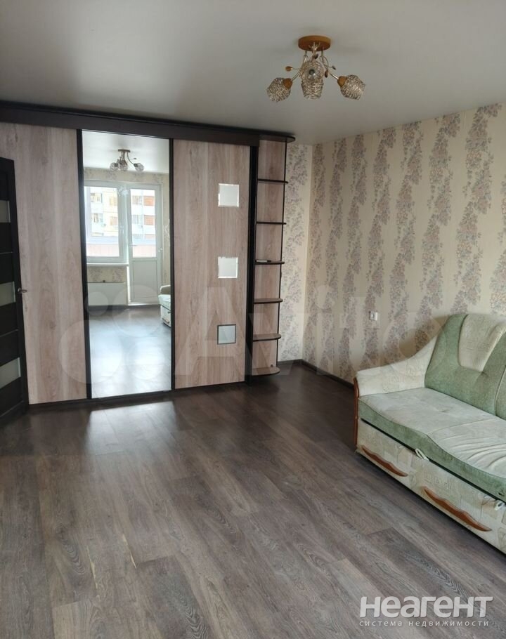 Продается 1-комнатная квартира, 37,9 м²