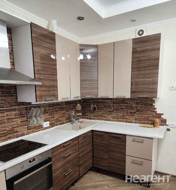 Сдается 1-комнатная квартира, 38 м²