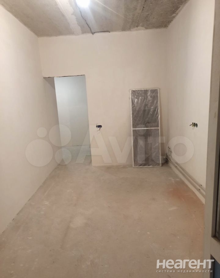 Продается 1-комнатная квартира, 39 м²