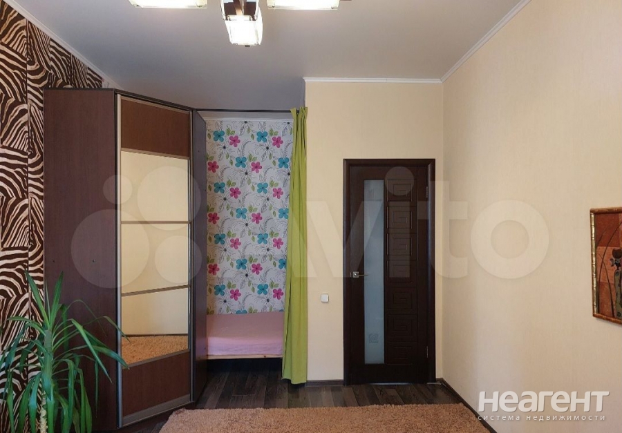 Продается 1-комнатная квартира, 43,3 м²