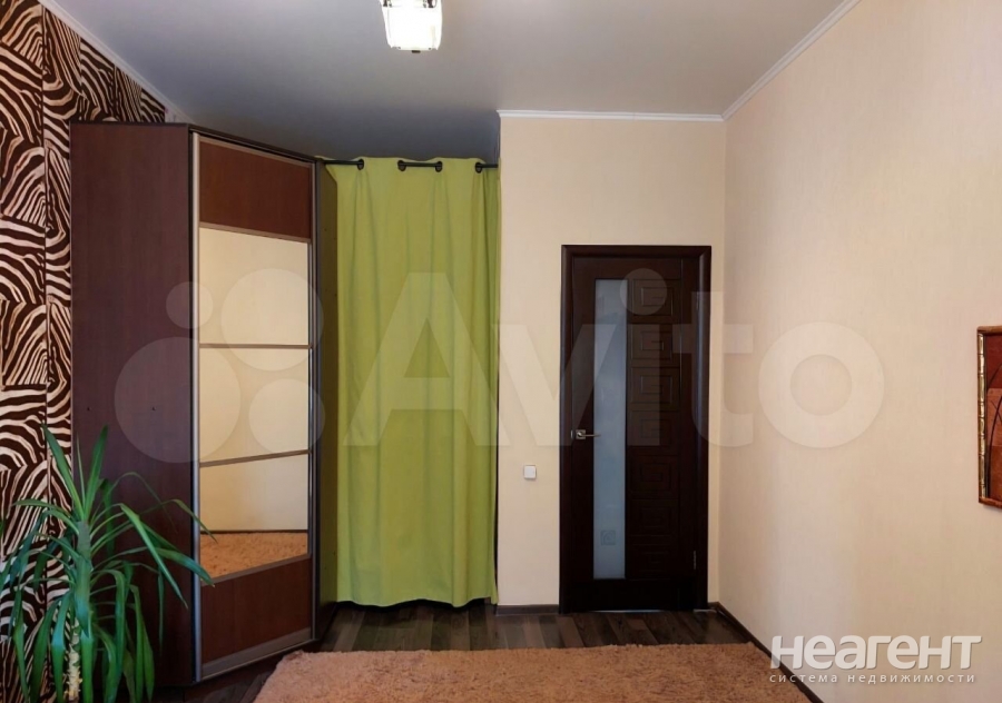 Продается 1-комнатная квартира, 43,3 м²