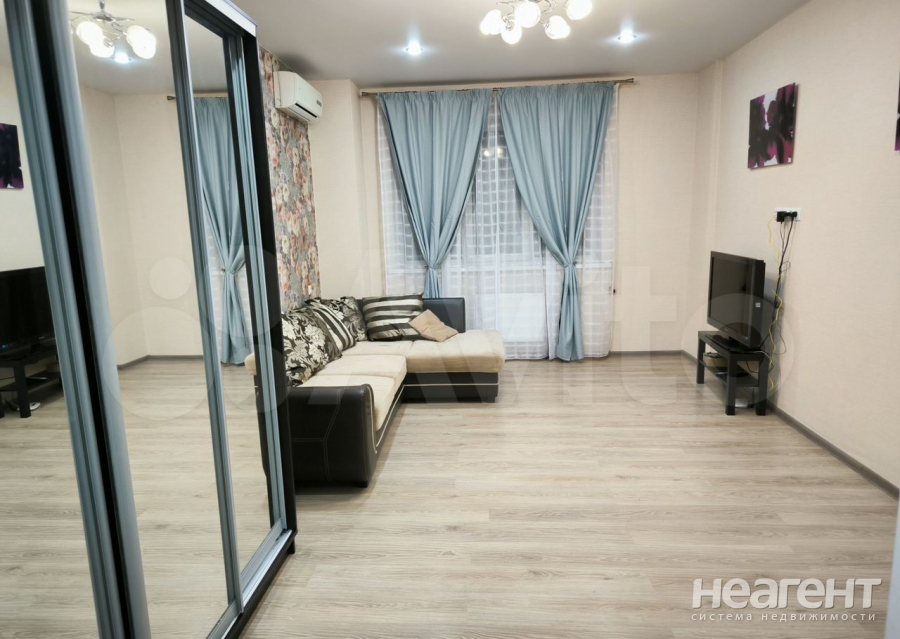 Сдается 1-комнатная квартира, 41 м²