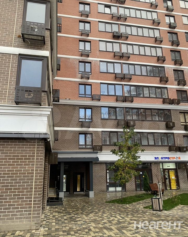 Продается 1-комнатная квартира, 35 м²