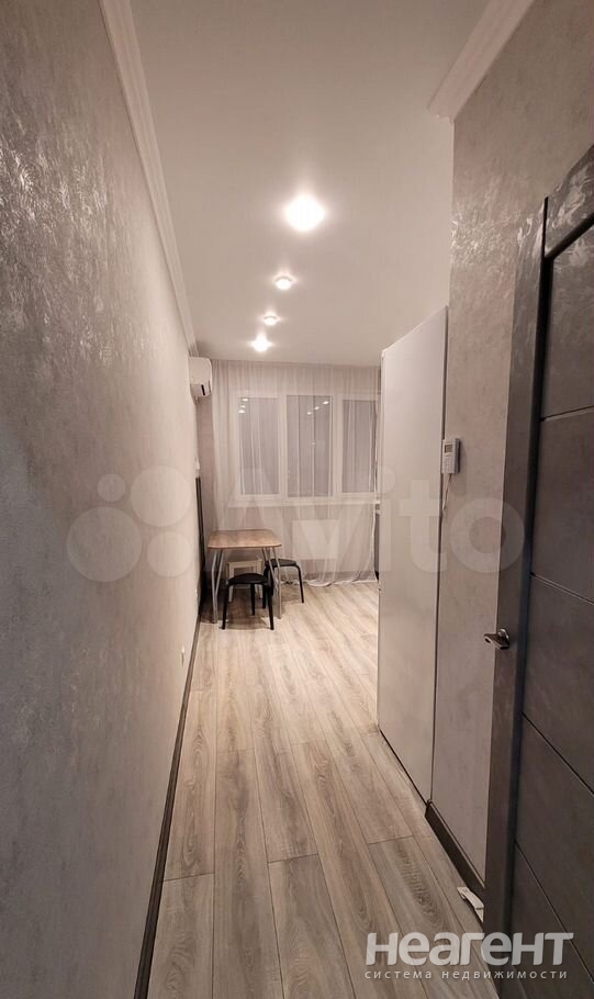 Сдается 1-комнатная квартира, 40 м²