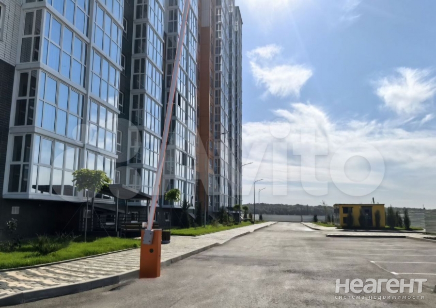 Продается 1-комнатная квартира, 39 м²