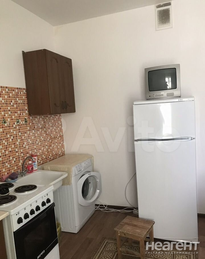 Продается 1-комнатная квартира, 38 м²