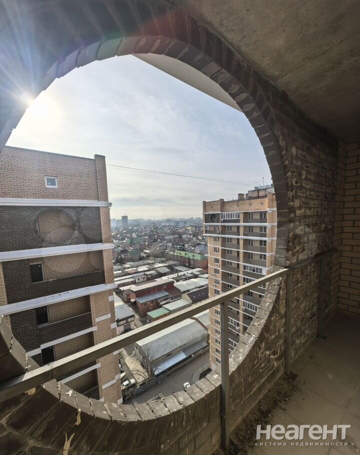 Продается 1-комнатная квартира, 42,2 м²