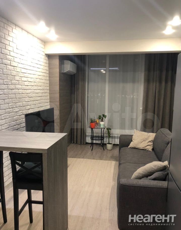 Продается 1-комнатная квартира, 43,5 м²