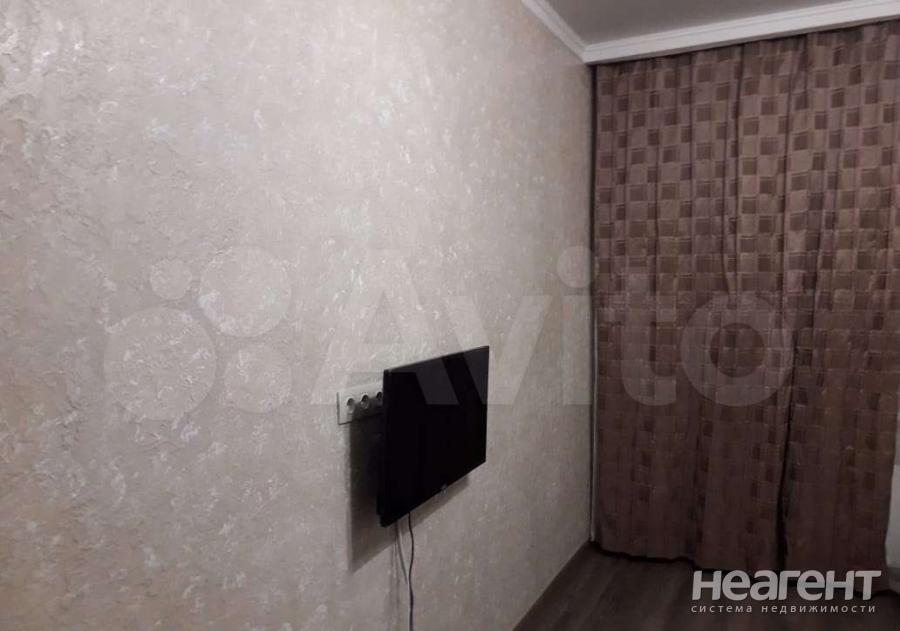 Продается 1-комнатная квартира, 45 м²