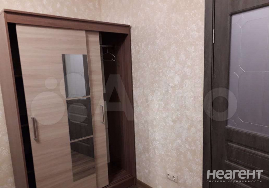 Продается 1-комнатная квартира, 45 м²