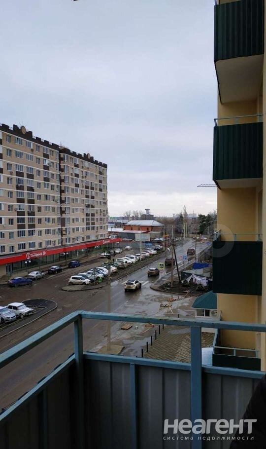 Продается 1-комнатная квартира, 37 м²