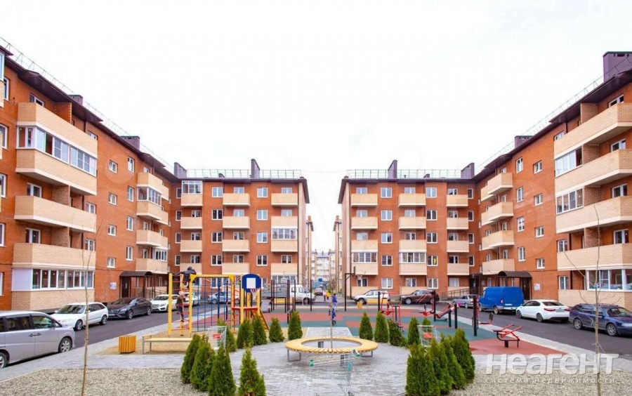 Продается 3-х комнатная квартира, 62 м²